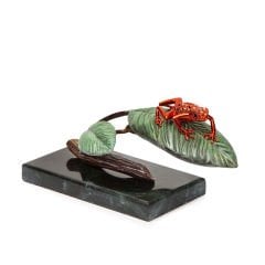 Pirinç Kırmızı Kurbağa Heykeli